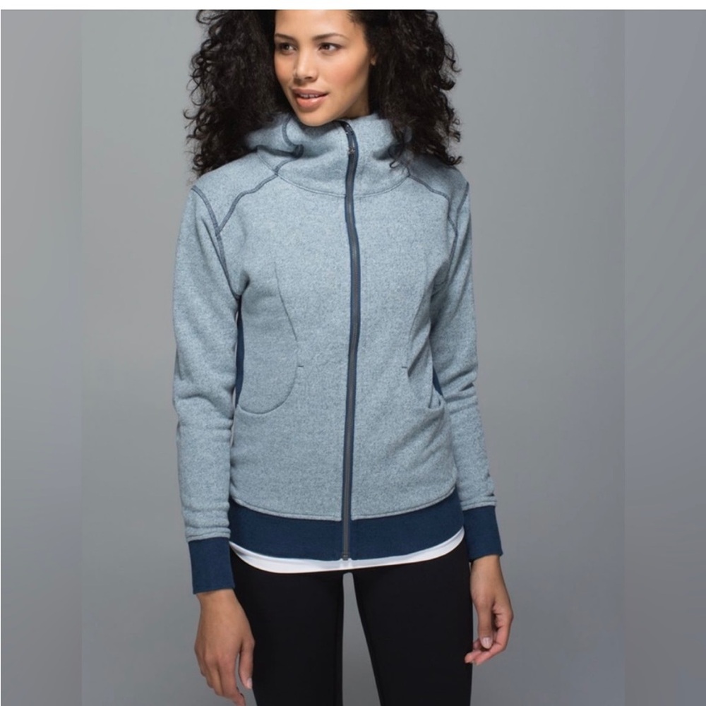lululemon on the daily full zip jacket! Size 8